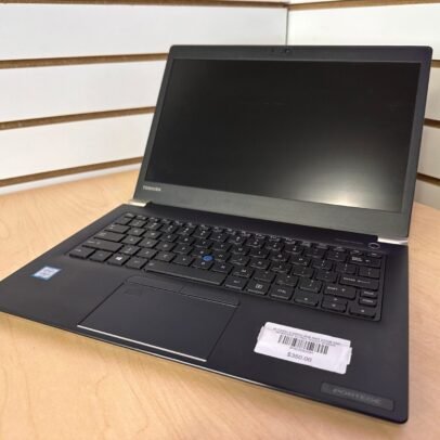 Toshiba Portege i5-7200U | 8GB ram | 237GB SSD | touch screen